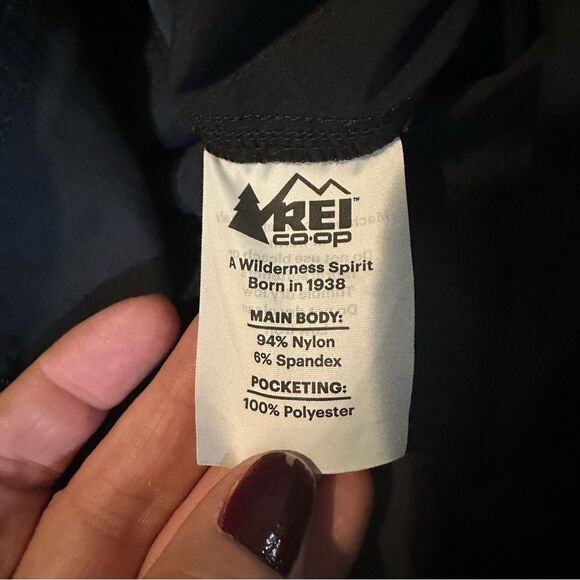 REI Co-op Dark Gray Hiking Shorts Size 14 - Picture 9 of 10